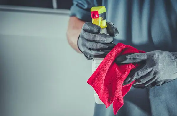شركة تنظيف ثريات في عجمان